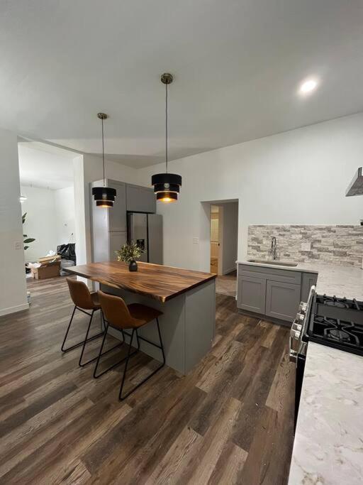 Luxury 2Br Within Walking Distance To Nightlife!! Villa Covington Exterior foto